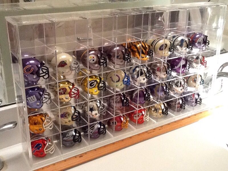 Chrome NFL Riddle Mini Helmet Set & Display
