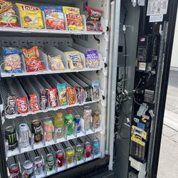 COMBO VENDING MACHINE
