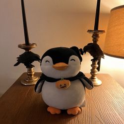 MINISO PENGUIN IN WITCH COSTUME