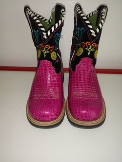 Ariat boots size 10.5c great condition