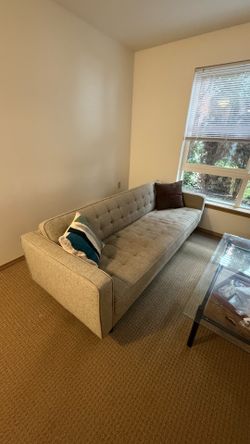 Moving sale - Comfy Couch from Kasala