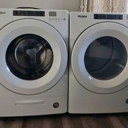 Whirlpool Washer And Gas Dryer 