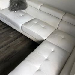 White Right Facing Chaise Sofa Sectional Set