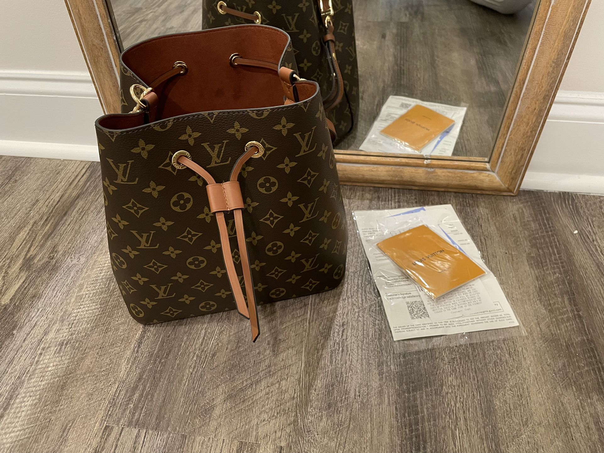 Louis Vuitton Neonoe Monogram Bag