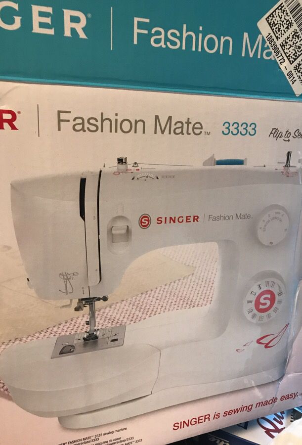 NEW Singer sewing machine
