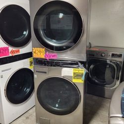 LG ThinQ WashTower Single Unit Front Load Washer 4.5 Cubic Feet Dryer 7.4 Cubic Feet 1 RM