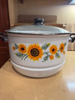 Vintage Sunflower Enamelware Stockpot with Glass Lid