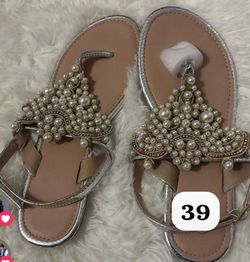 Sandale