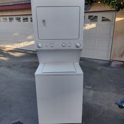 Stackable Washer And Gas Dryer 