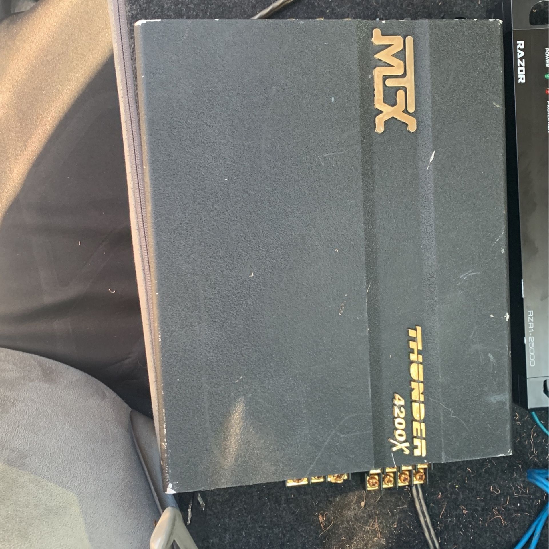 MTX Thunder 4200 Watt Amp