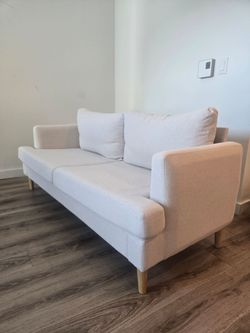 70"" Sofa couch w/ USB charging