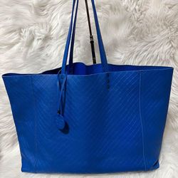  Authentic VENETA TOTE BAG GOOD CONDITION
