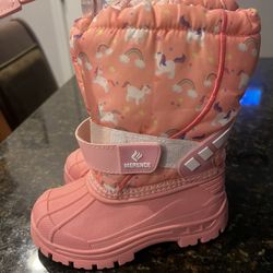 Toddler Girl’s Snow Boots 