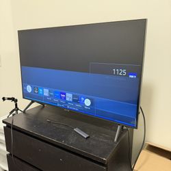 42.5” samsung smart tv