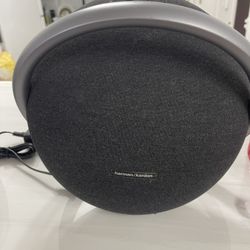 Herman Kardon Onyx Studio 7