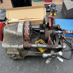 Rex 6090 Pipe Threader + Threaded Dice - Heavy Duty Plumbing Tool