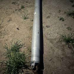 GMC Sierra /chevy Silverado Driveshaft 