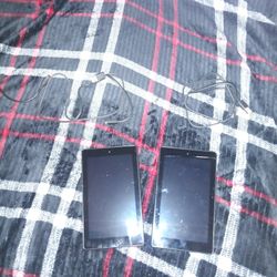 2 Amazon Kindle Fire Tablets W/ Charging Cords