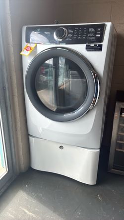 Nice like new Electrolux gas dryer