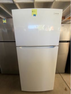 Frigidaire Refrigerator (White)