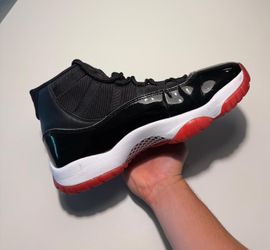 Jordan 11 Retro Bred