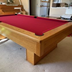 Pool Table 8ft( Free Delivery & Set Up )