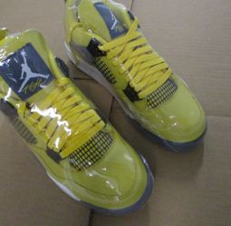Nike Air Jordan Retro 4 ‘Lighting’ Size 9