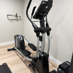 NordicTrack SE7i Elliptical – Incline + Quiet – Excellent Condition