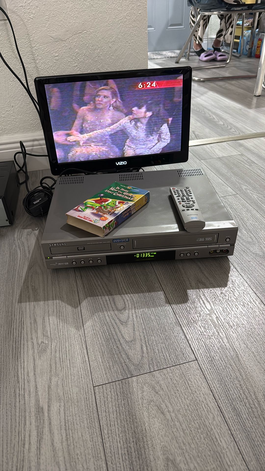 VHS / DVD / Control