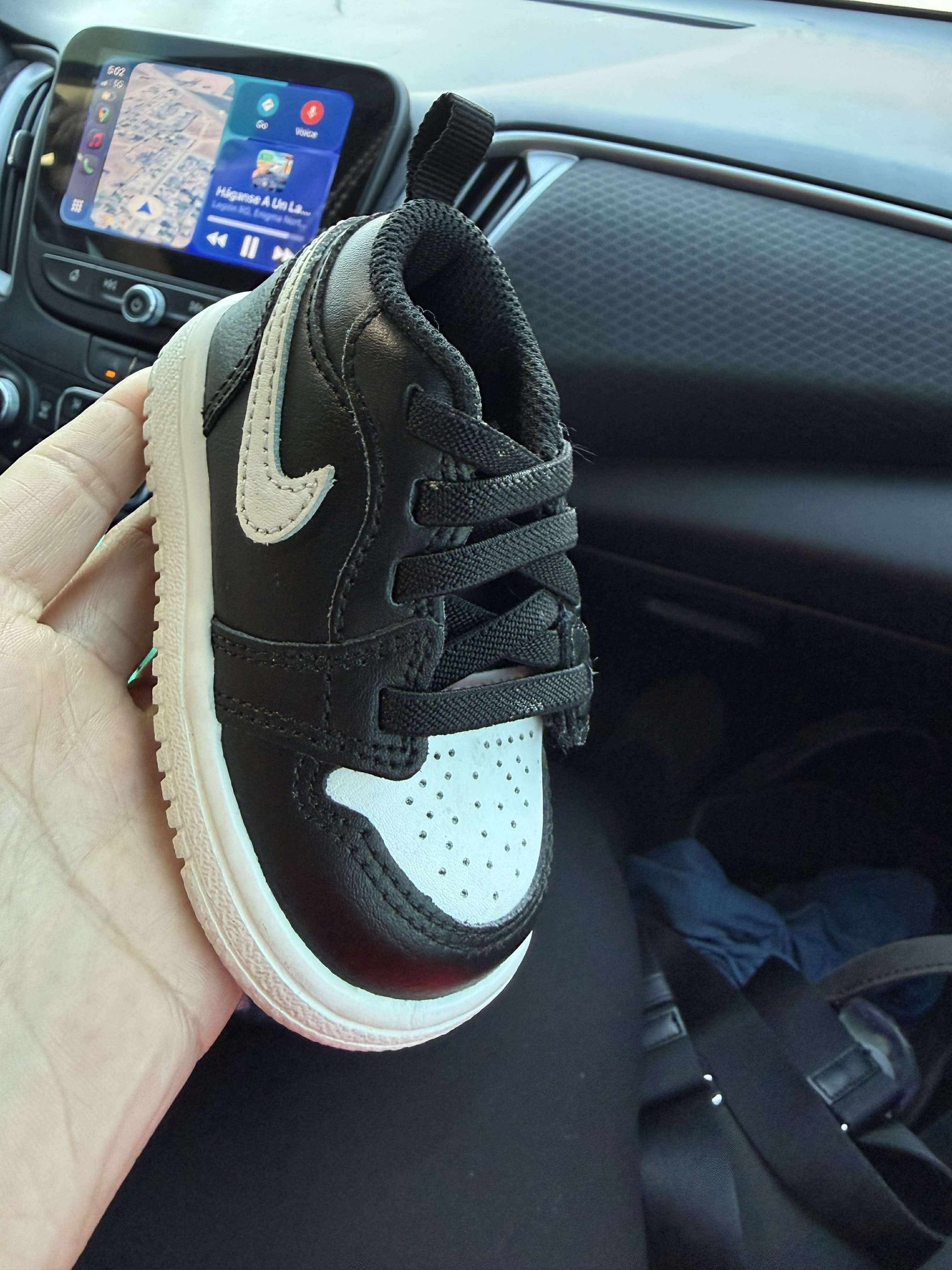 Baby shoes
