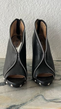 Women Black Clog-style High Heels