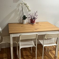 Dining Room Table 