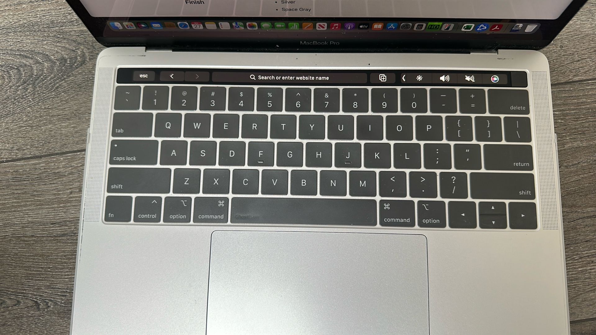 MacBook Pro (13-inch, 2018, Four Thunderbolt 3 Ports)