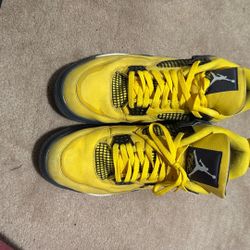 Jordan Lighting 4s