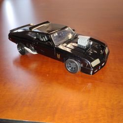 Rare 1973 Ford Falcon XB Last Of The V-8  1:24 Scale Diecast Collectable 