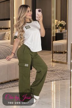 Women's Two-Piece Cargo Pants Set
