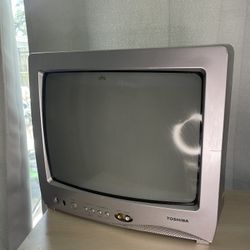 WORKS GREAT BRING CONSOLE 13 Inch Toshiba Color TV Model 13A26 Television Retro Gaming Vintage 