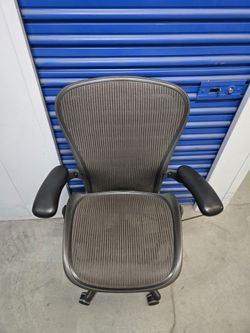 Herman Miller Aeron Size C Fully Ergonomic 