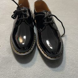 Dr. Martens Shoe New Men Size 10.  Never Worn 