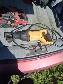 7 1/4 circular saw with two batteries/ Sawzall