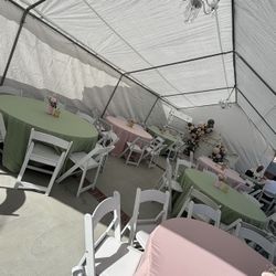Chairs / Tables