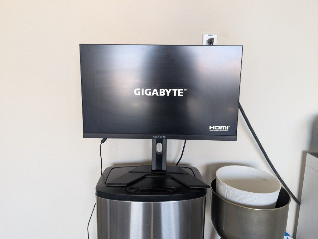 Gigabyte M27Q Gaming Monitor