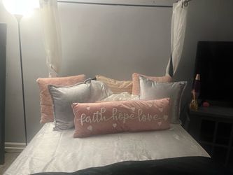 Decorative pillows