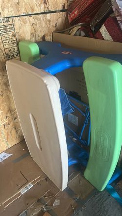 Little tikes table