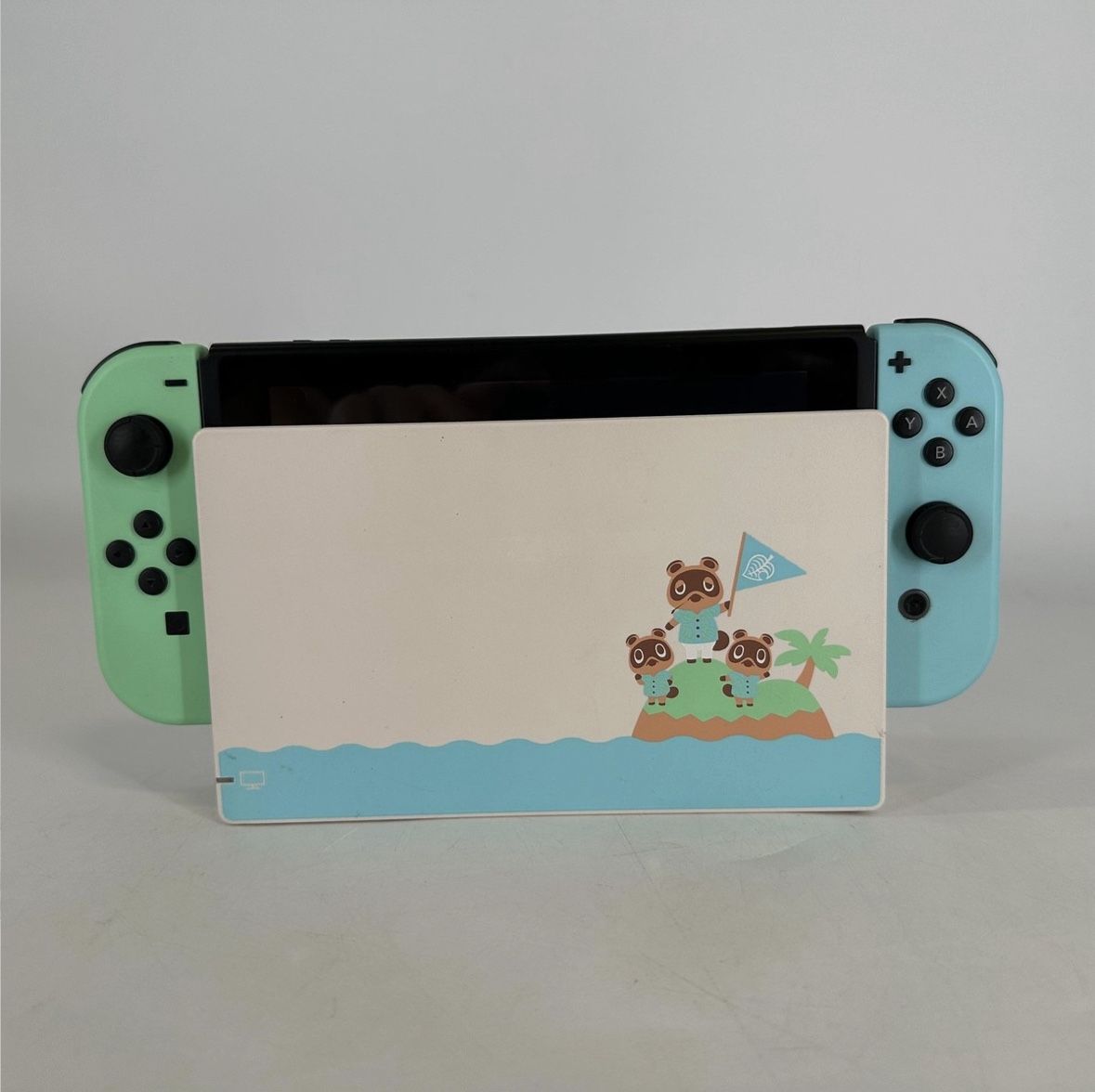 Nintendo Switch Animal Crossing: New Horizons Edition...