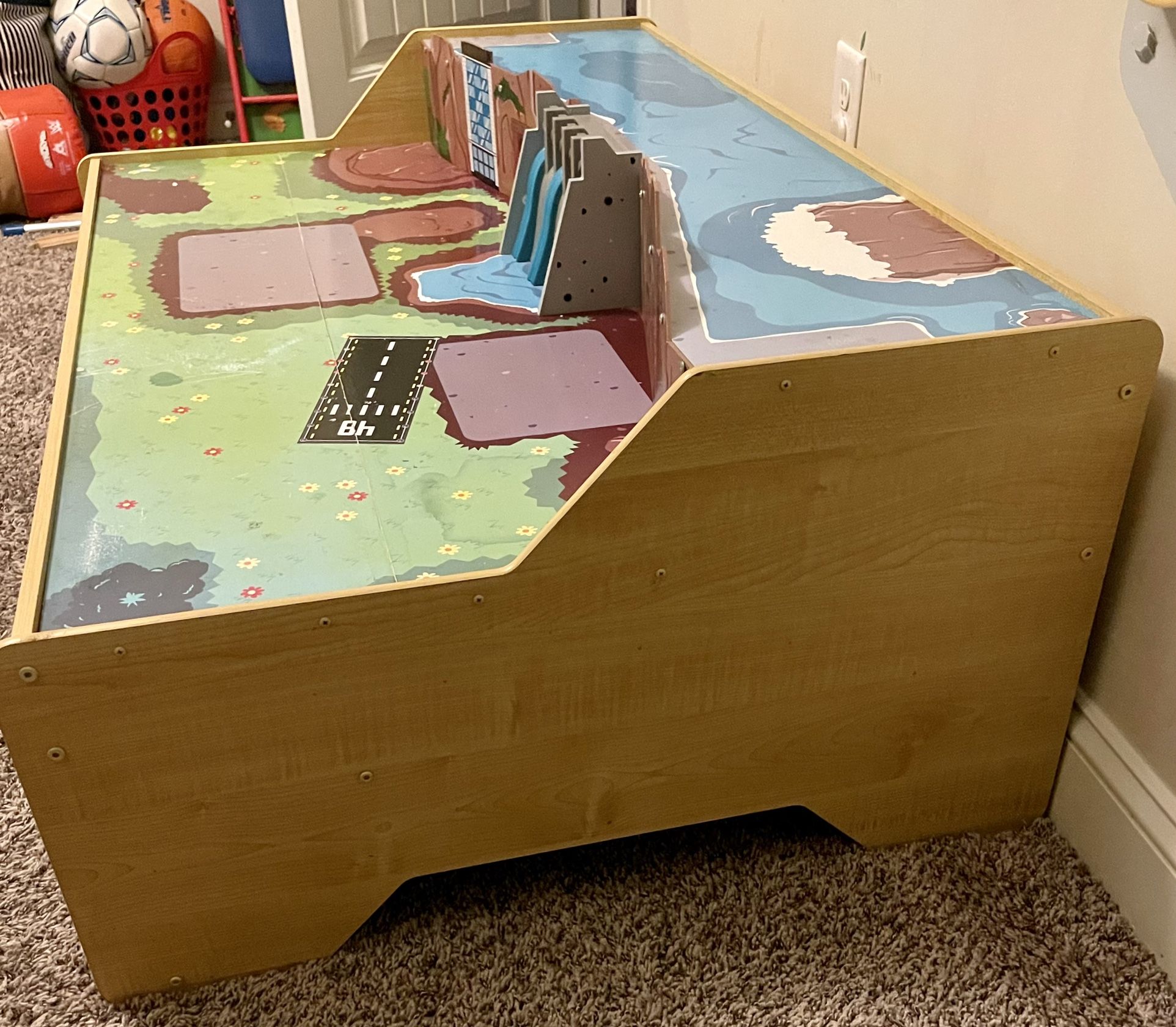 Train Table - 2 Levels With Storage On Bottom