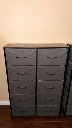 2, Tall Dressers with 10 Drawers.. Must pick up today
