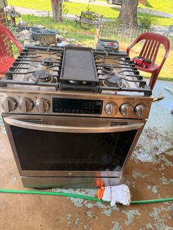 Nat gas or propane stove
