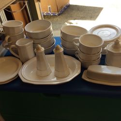 Vintage Dishes No Cracks Or Chips 