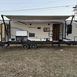 2018 Keystone Hideout Luxury Bunkhouse 